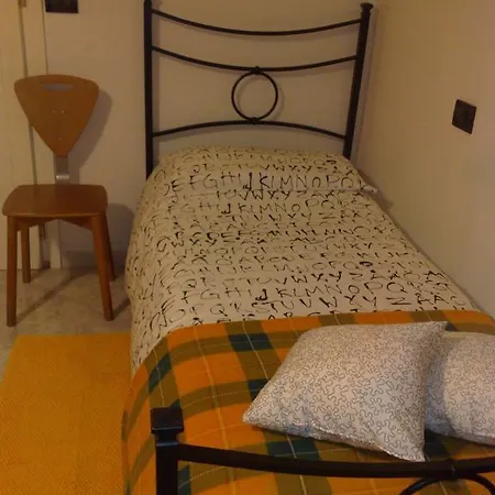 فندق مبيت وإفطار Casa Di Claudia *
