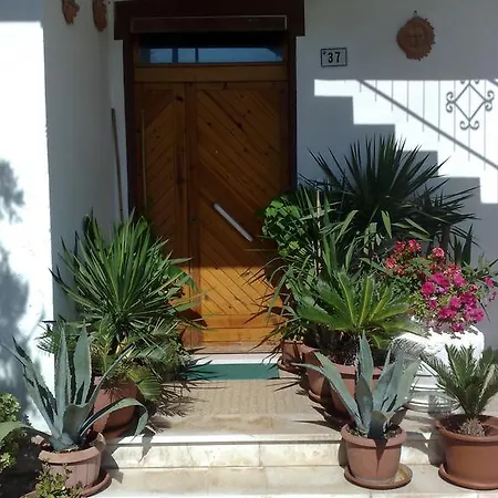 فندق مبيت وإفطار Casa Di Claudia *